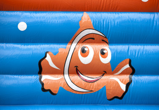 Achetez un grand château gonflable d'intérieur dans le thème poisson clown nemo pour les enfants. Commandez des châteaux gonflables en ligne chez JB Gonflables France
