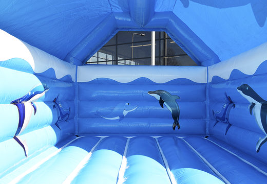 Achetez des château gonflable dauphins 3D standard dans des couleurs vives pour les enfants. Commandez des châteaux gonflables en ligne chez JB Gonflables France