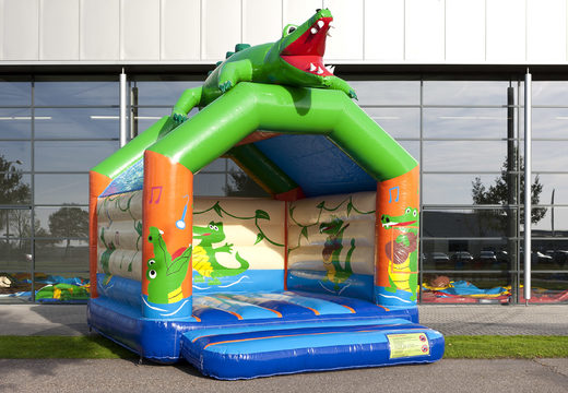 Achetez des château gonflable standard avec un objet 3D d'un crocodile au sommet pour les enfants. Commandez des châteaux gonflables en ligne chez JB Gonflables France