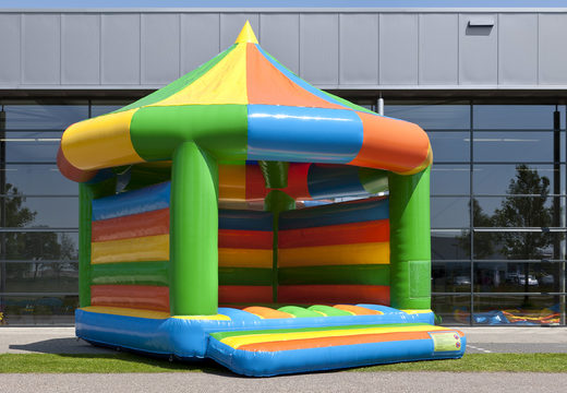 Grande château gonflable carrousel avec toit pour enfants. Commandez des châteaux gonflables en ligne chez JB Gonflables France
