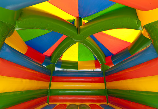 Achetez une grande château gonflable carrousel couverte dans un thème standard pour les enfants. Commandez des châteaux gonflables en ligne chez JB Gonflables France