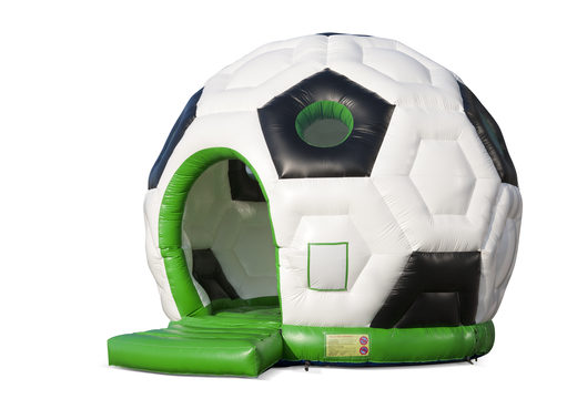 Achetez un grand château gonflable d'intérieur sur le thème du football pour les enfants. Disponible chez JB Gonflables France en ligne