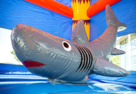 Commandez le château gonflable d'intérieur Shark chez JB Gonflables France. Achetez des châteaux gonflables en ligne chez JB Gonflables France