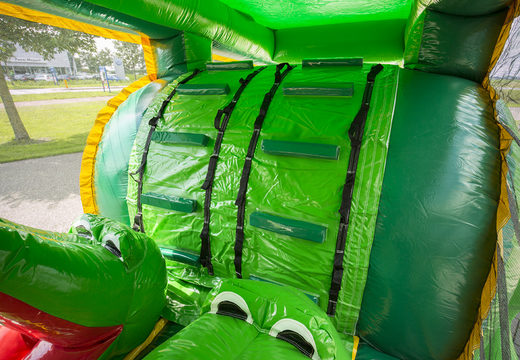 Parcours d'obstacles gonflable crocodile de 8 mètres de long pour les enfants. Achetez des parcours d'obstacles gonflables en ligne maintenant chez JB Gonflables France