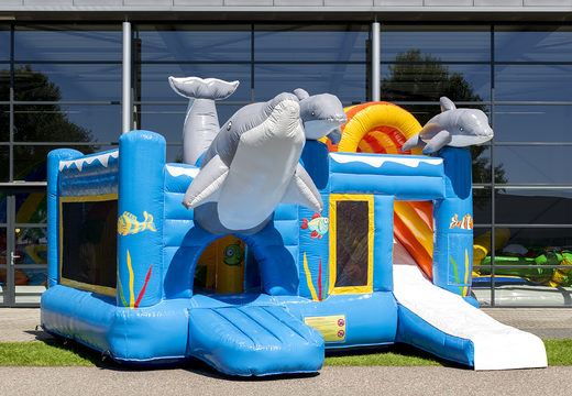 Achetez un châteaux gonflables multiplay sur le thème des dauphins avec toboggan pour les enfants. Commandez des toboggan châteaux gonflables en ligne chez JB Gonflables France