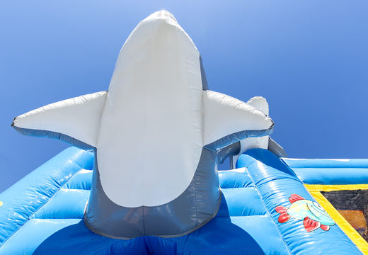 Châteaux gonflables multiplay moyen sur le thème des dauphins avec toboggan pour les enfants. Commandez des toboggan châteaux gonflables en ligne chez JB Gonflables France