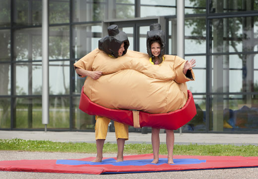Achetez des combinaisons de sumo gonflable pour enfants. Commandez maintenant des châteaux gonflables en ligne chez JB Gonflables France