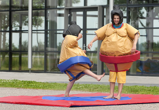 Achetez des combinaisons de sumo gonflables pour les enfants. Commandez des structures gonflables en ligne chez JB Gonflables France