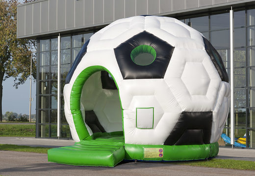 Super château gonflable avec toit sur le thème du football pour les enfants. Achetez des châteaux gonflables en ligne chez JB Gonflables France