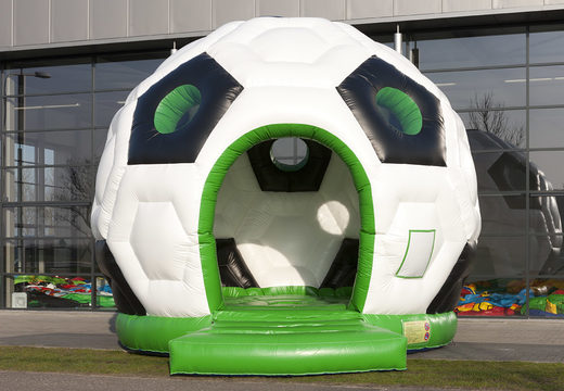 Achetez un super château gonflable sur le thème du football pour les enfants. Commandez des châteaux gonflables en ligne chez JB Gonflables France