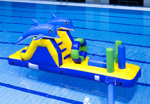 Toboggan gonflable Dolphin Run avec des objets amusants pour petits et grands. Commandez des jeux de piscine gonflables maintenant en ligne chez JB Gonflables France