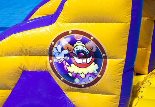 Achetez un bateau gonflable cool sur le thème du cirque pour petits et grands. Commandez des attractions aquatiques gonflables maintenant en ligne chez JB Gonflables France