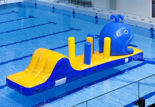 Parcours d'obstacles gonflable Whale Run avec des obstacles amusants en 3D pour petits et grands. Commandez des parcours d'obstacles gonflables en ligne maintenant chez JB Gonflables France