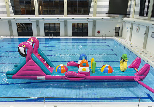 Obtenez un parcours d'obstacles de piscine gonflable étanche de 12 mètres de long Flamingo Run dans un design unique pour petits et grands. Commandez des parcours d'obstacles gonflables en ligne maintenant chez JB Gonflables France