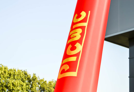 Vente le skydancer gonflable Picwic avec le logo sur mesure chez JB Gonflables France; spécialiste des objets publicitaires gonflables tels que les tubes gonflables