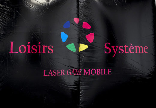 Commandez le laser game gonflable personnalisé Loisirs arena pour petits et grands. Achetez une arène gonflable maintenant en ligne chez JB Gonflables France