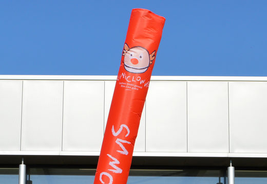 Vente un skytube CliniClowns personnalisé gonflable comprenant le logo et l'image chez JB Gonflables France. Demandez dès maintenant un design gratuit pour un tubes gonflables dans votre propre identité d'entreprise
