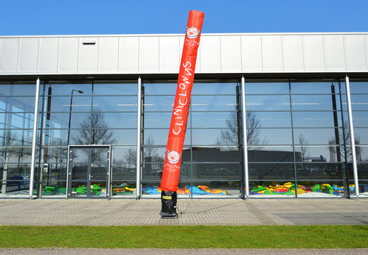 Achetez un skytube gonflable CliniClowns avec logo chez JB Gonflables France; spécialiste des objets publicitaires gonflables tels que les tubes gonflables