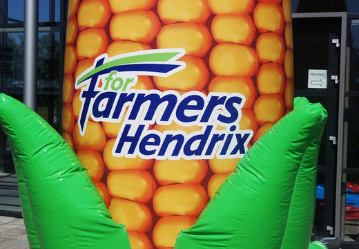 Achetez de grandes répliques de produits gonflables Farmers Hendriks Maïs. Commandez votre publicité gonflable maintenant en ligne chez JB Gonflables France