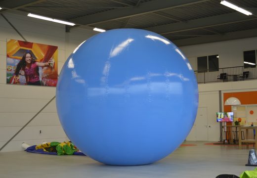 Achetez l'agrandissement du produit Mega Blue Ball en ligne. Commandez votre agrandissement de produit gonflable maintenant en ligne chez JB Gonflables France