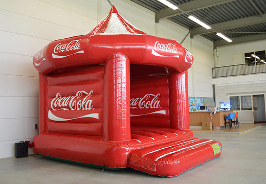 Achetez un château gonflable personnalisé Coca-Cola Carousel. Commandez maintenant des châteaux gonflables personnalisée publicitaires dans votre propre identité d'entreprise chez JB Gonflables France