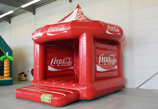 Achetez un château gonflable Coca-Cola Carousel sur mersure chez JB Gonflables France. Châteaux gonflables promotionnels de toutes formes et tailles disponibles chez JB Gonflables France
