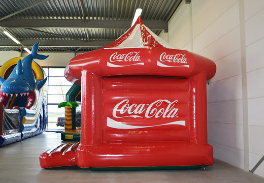Château gonflable Coca-Cola Carousel sur mersure pour divers événements à vendre. Achetez des promotionnels châteaux gonflables sur mersure en ligne de JB Gonflables France