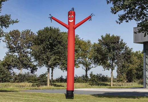 Airdancers gonflables standard de 6 ou 8 mètres en rouge à vendre chez JB Gonflables France. Commandez des tubes gonflables aux couleurs et dimensions standard directement en ligne