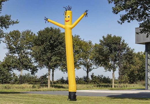 Skytube gonflable de 6 ou 8 mètres en jaune à vendre chez JB Gonflables France. Les skydancers et skytubes standard pour tout événement sont disponibles en ligne