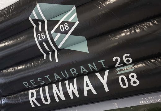 Achetez en ligne le châteaux gonflables Restaurant Runaway Airplane Multifun fabriqué chez JB Gonflables France. Demandez maintenant un design gratuit pour les publicitaires châteaux gonflables dans votre propre identité d'entreprise