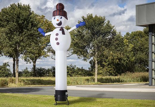 Vente le bonhomme de neige airdancer de 6 m de haut maintenant en ligne chez JB Gonflables France. Achetez des skydancers standard pour chaque événement