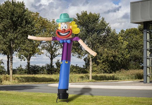 Vente en ligne un clown skyman de 6 m danseur d'air chez JB Gonflables France. Tous les skydancers standard sont livrés très rapidement