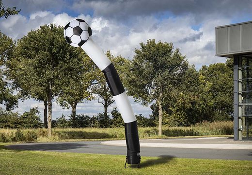 Vente les skydancers 6m avec ballon 3d en noir et blanc chez JB Gonflables France. Acheter des tubes gonflables standards pour les événements sportifs