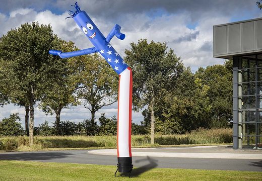 Achetez un drapeau américain de skydancer maintenant en ligne chez JB Gonflables France. Obtenez une livraison rapide de tous les airdancers standard