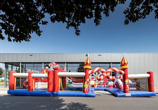 Commandez un aire de jeux gonflable sur le thème du cirque pour les enfants. Achetez des structure gonflables en ligne chez JB Gonflables France