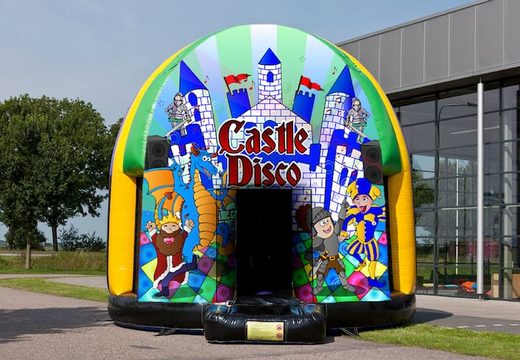 Château gonflable disco multi-thème de 5,5 m à vendre sur le thème du château pour les enfants. Achetez des château gonflable avec musique en ligne chez JB Gonflables France