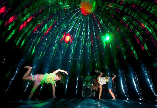 Commandez un château gonflable disco  standard de 4 m sur le thème disco en forme de dôme pour les enfants. Château gonflable avec musique pour enfants à vendre en ligne chez JB Gonflables France