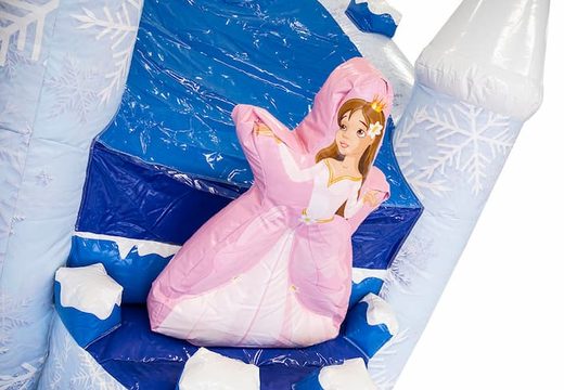 Château gonflable géant sur le thème de la glace avec toboggan et objets 3D pour enfants. Commandez des super châteaux gonflables en ligne chez JB Gonflables France