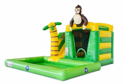 Commandez un mini château gonflable vert splash sur le thème de la jungle avec un objet 3D d'un gorille sur le dessus. Achetez des châteaux gonflables en ligne chez JB Gonflables France