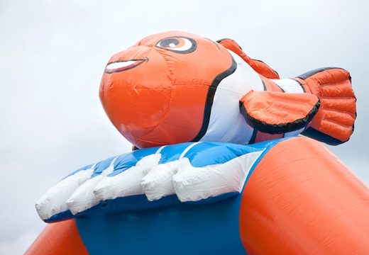 Achetez un grand château gonflable d'intérieur dans le thème poisson clown nemo pour les enfants. Achetez des châteaux gonflables en ligne chez JB Gonflables France