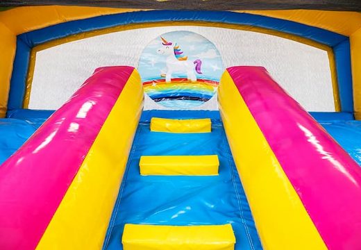 Achetez le château gonflable licorne splashy slide pour enfants chez JB Gonflables France. Commandez des châteaux gonflables en ligne chez JB Gonflables France
