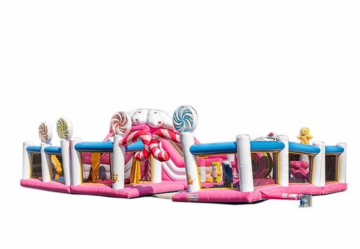 Achetez un aire de jeux gonflable sur le thème des bonbons pour les enfants. Commandez des structure gonflable en ligne chez JB Gonflables France