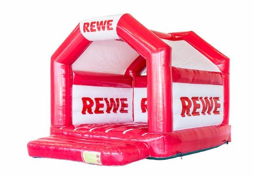 Achetez un château gonflable publicitaire Rewe rouge sur mesure chez JB Gonflables France. Commandez maintenant un châteaux gonflables personnalisés de différentes formes et tailles