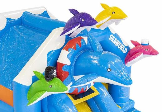 Transat gonflable avec toboggan et avec des dauphins en plusieurs couleurs à vendre pour les enfants