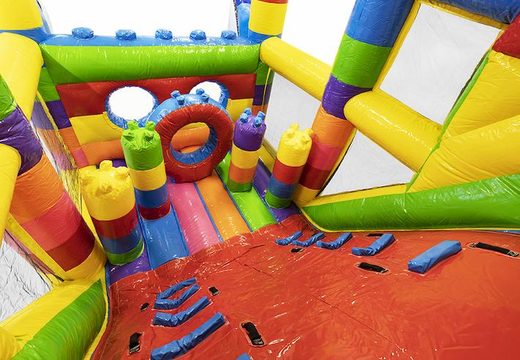 Commandez un parcours d'obstacles gonflable mini superblocs de 9m avec des objets 3D pour les enfants. Achetez des parcours d'obstacles gonflables en ligne maintenant chez JB Gonflables France