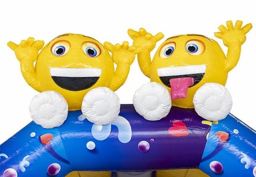 Commandez un transat gonflable avec des emojis sur l'oreiller pour les enfants