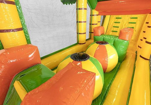 Parcours d'obstacles gonflable de 19 mètres dans la jungle avec des objets 3D adaptés aux enfants. Achetez des parcours d'obstacles gonflables en ligne maintenant chez JB Gonflables France