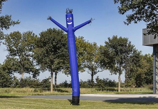 Airdancers standard de 6 ou 8 mètres en bleu foncé à vendre chez JB Gonflables France. Commandez des tubes gonflables aux couleurs et dimensions standard directement en ligne