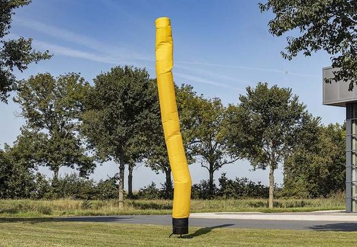 Vente des skyman gonflables de 8 m en jaune en ligne chez JB Gonflables France. Tous les skydancers gonflables standards sont livrés