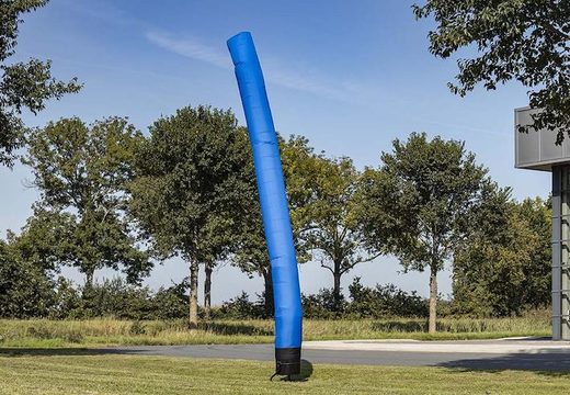 Achetez des airdancers de 8 m en bleu clair en ligne chez JB Gonflables France. Les skydancers et skytubes standard pour tout événement sont disponibles en ligne